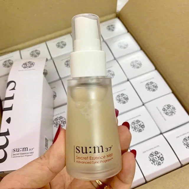 Xịt Khoáng Nước Thần Dưỡng Da Sum Secret Essence Mist 30Ml