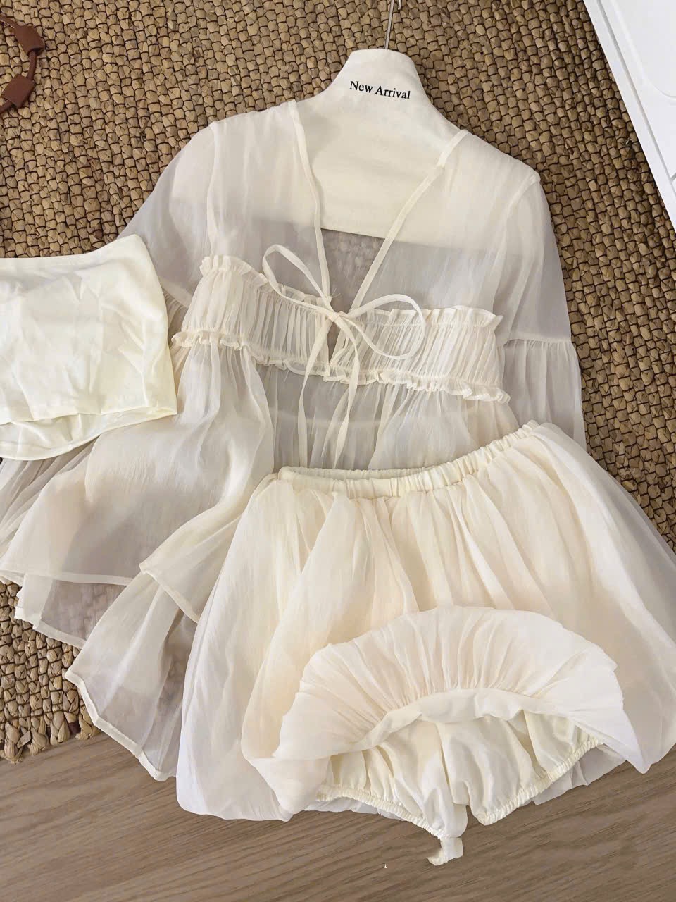 Set váy tơ tay bồng tiểu thư sang chảnh