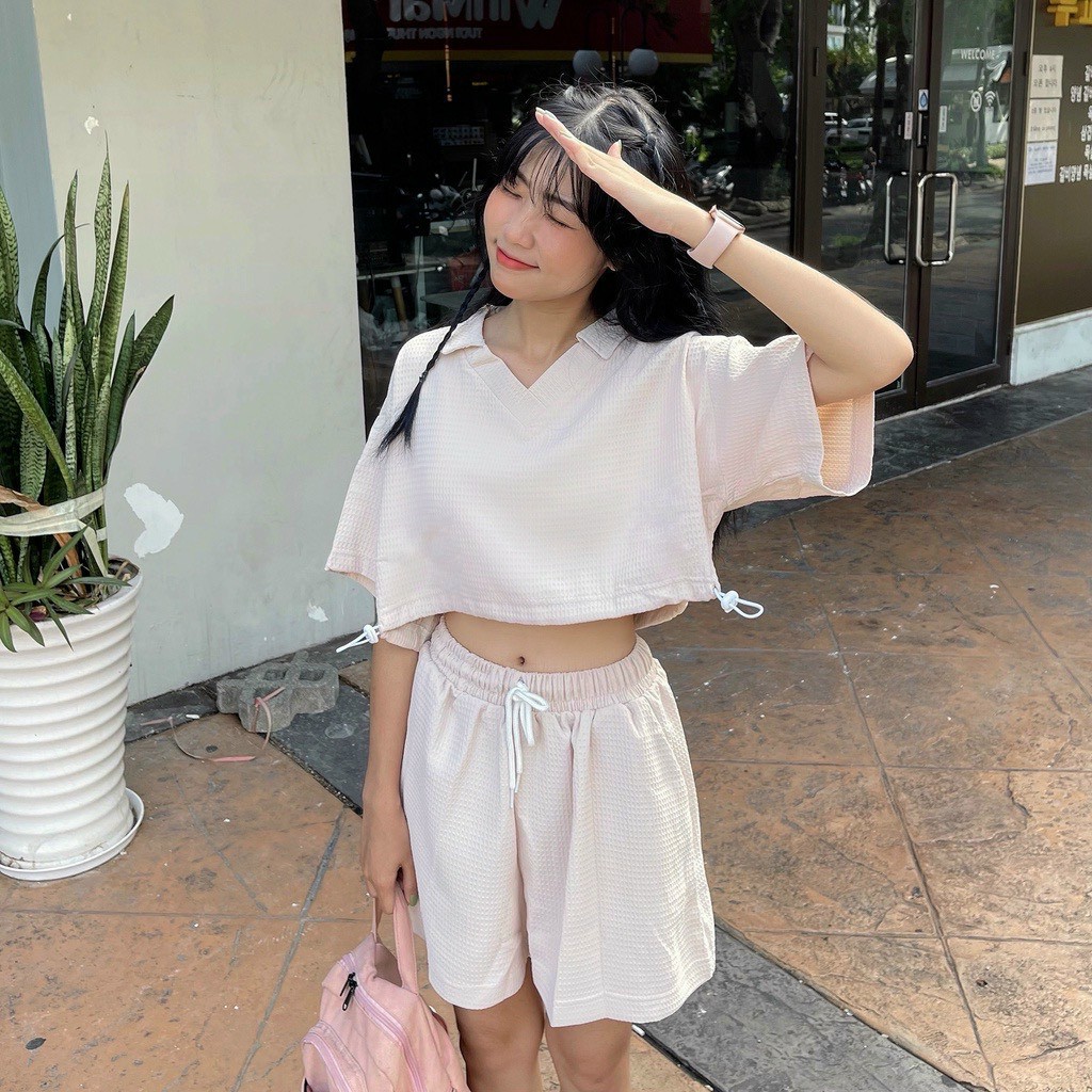 Đồ bộ mặc nhà nữ, set đồ đi chơi kiểu croptop cổ trụ tim có dây khoen rút quần lửng có dây luồng điều chỉnh kích cỡ, set croptop hottrend Chất Vải tổ ông Mềm Mịn Thoáng Má, Set Áo croptop cổ polo trụ