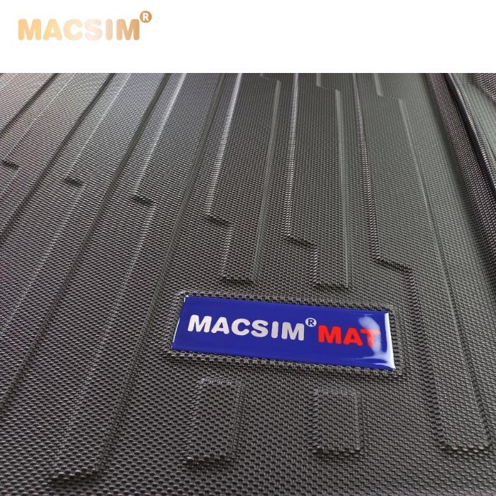 Thảm lót cốp xe ô tô Toyota Cross nhãn hiệu Macsim chất liệu TPV cao cấp màu đen nhám.
