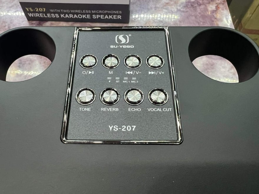 Loa Bluetooth Karaoke SU-YOSD YS-207: Có 2 Mic không đây, Âm thanh ấm, chắc tiếng, Micro thu âm tốt, Đèn LED tự đổi màu