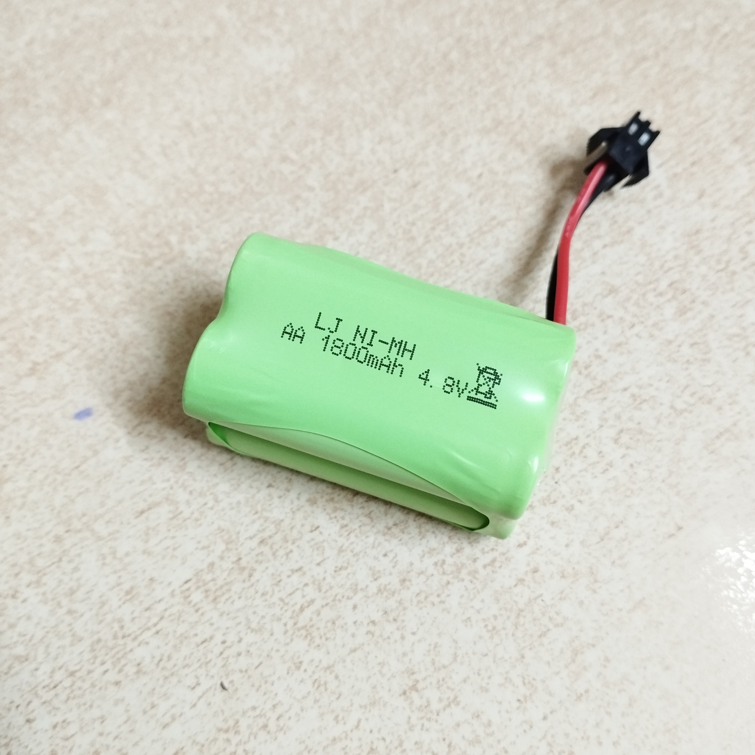 Pin sạc 4.8V dung lượng 1800mAh xếp vuông Jack SM càng cua đen