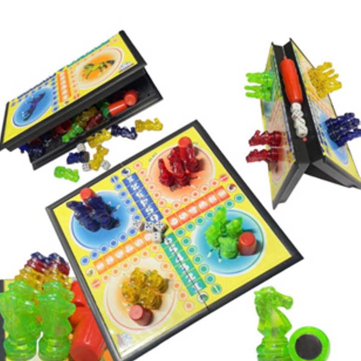 Bộ Cờ Cá Ngựa Nam châm Hộp Nhựa, Mặt bàn Kim Loại Chắc Chắn Nhiều kích thước