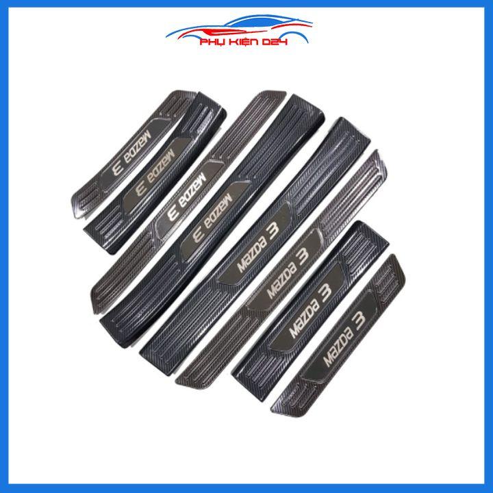 Bộ nẹp bước chân trong ngoài vân Cacbon xe Mazda 3 2020 chống trầy làm đẹp ô tô