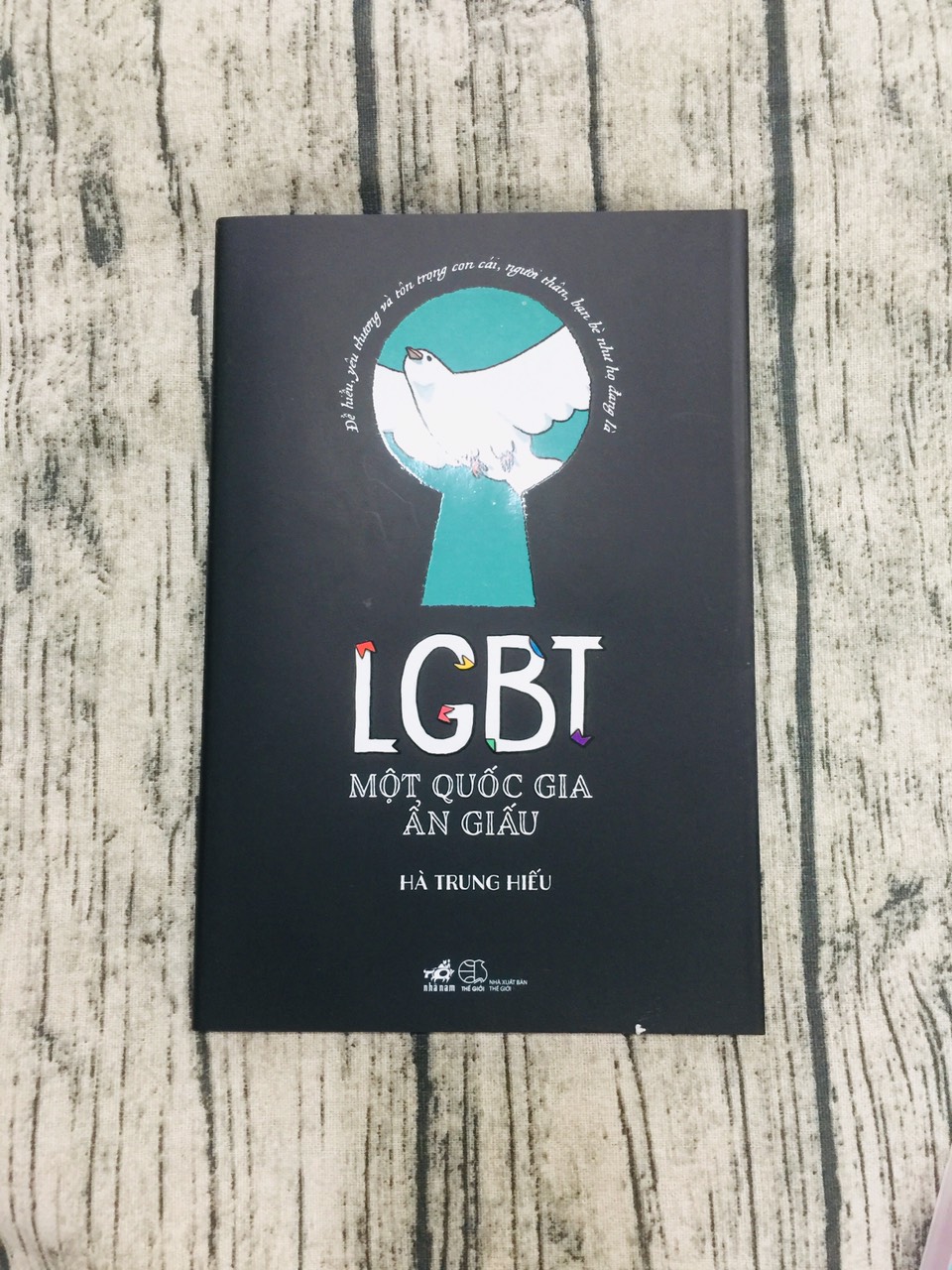 LGBT MỘT QUỐC GIA ẨN GIẤU