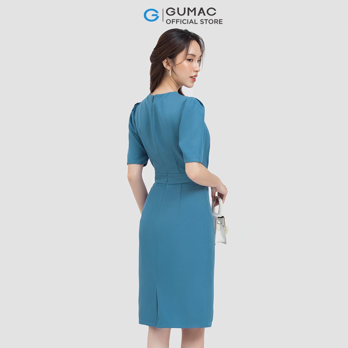 Đầm dáng ôm nữ GUMAC DC06007 cổ tròn tay nhún