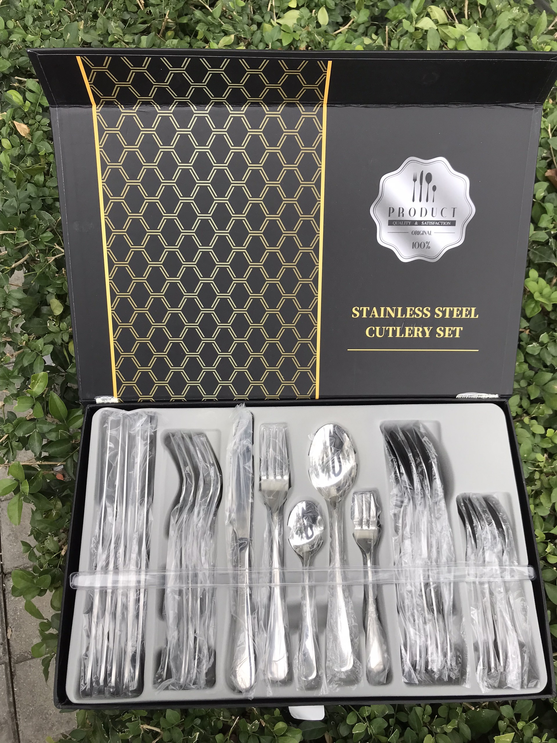 Combo Bộ Dao Dĩa Ăn Bít Tết, Dao Dĩa Phòng Ăn Nhà Bếp Phong Cách Phương Tây Chất Liệu Inox Màu Bạc, Quà Tặng Tân Gia Sang Trọng