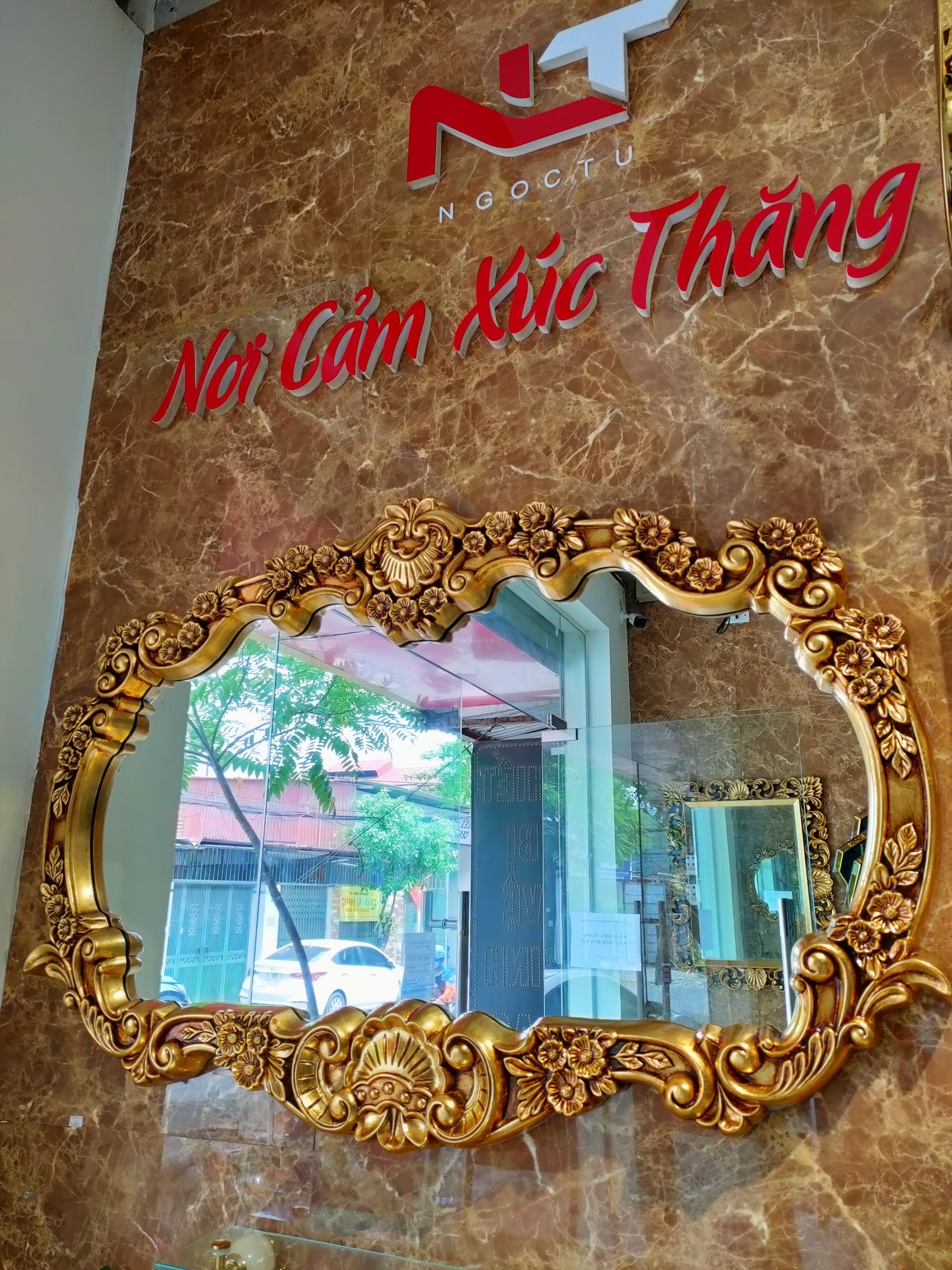 Gương tân cổ điển cao cấp GROVES GGPU 820 (78 x 115 cm)