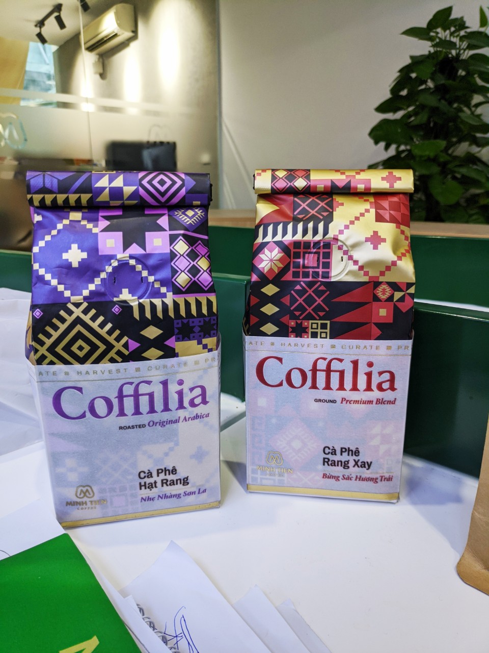 Cà phê rang xay - Coffilia - Bừng sắc hương trái (túi 250g)
