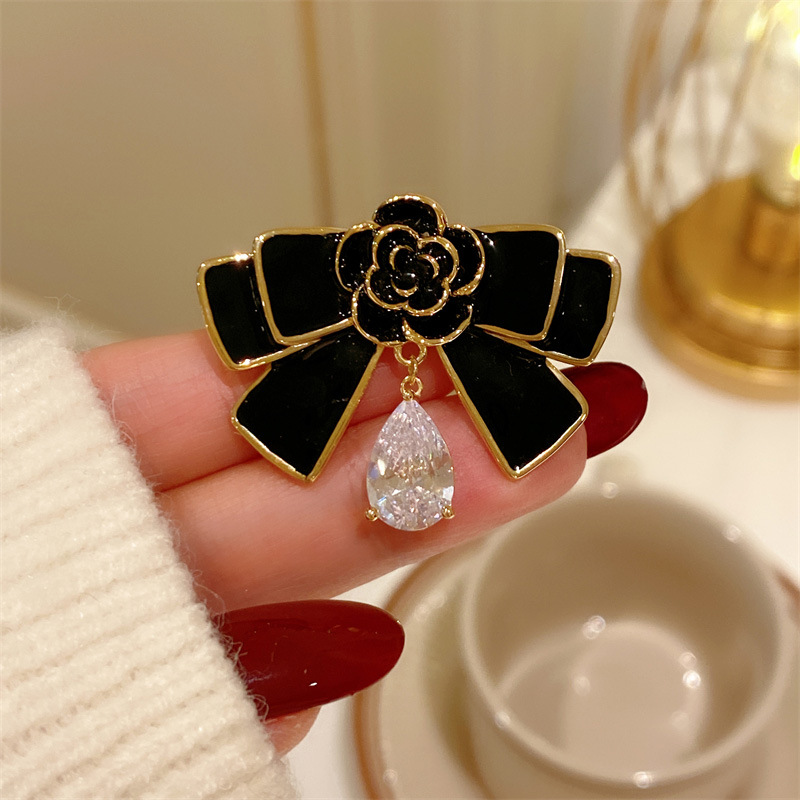 Ghim cài áo - trâm cài Nơ đen đính ngọc cao cấp