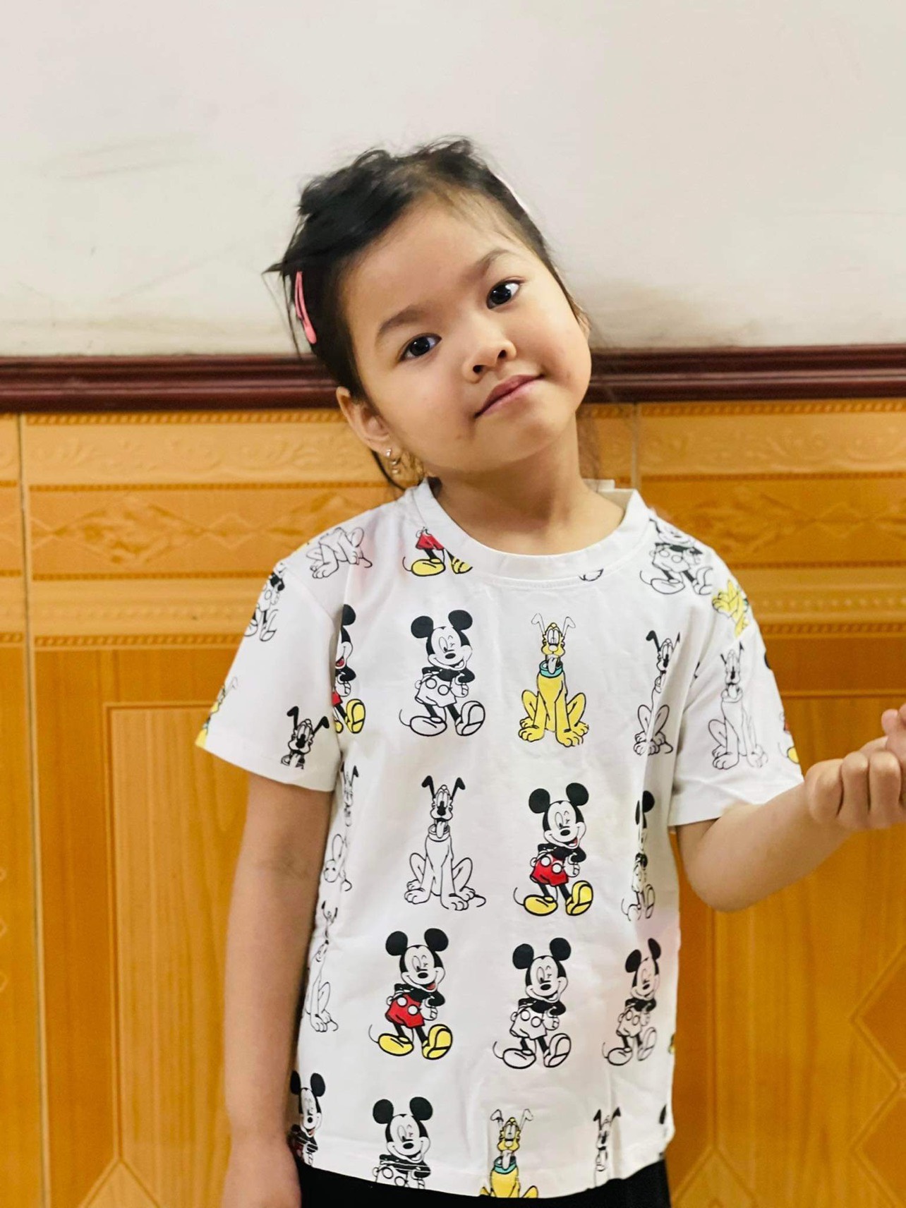 SET 3 ÁO THUN CỘC TAY HỌA TIẾT MICKEY SIÊU XINH CHO BÉ GÁI CHẤT MỀM MỊN