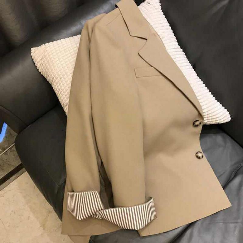Áo blazer, áo vest cao cấp 2 lớp tay áo sắn gấu kẻ sọc trẻ trung lạ mắt