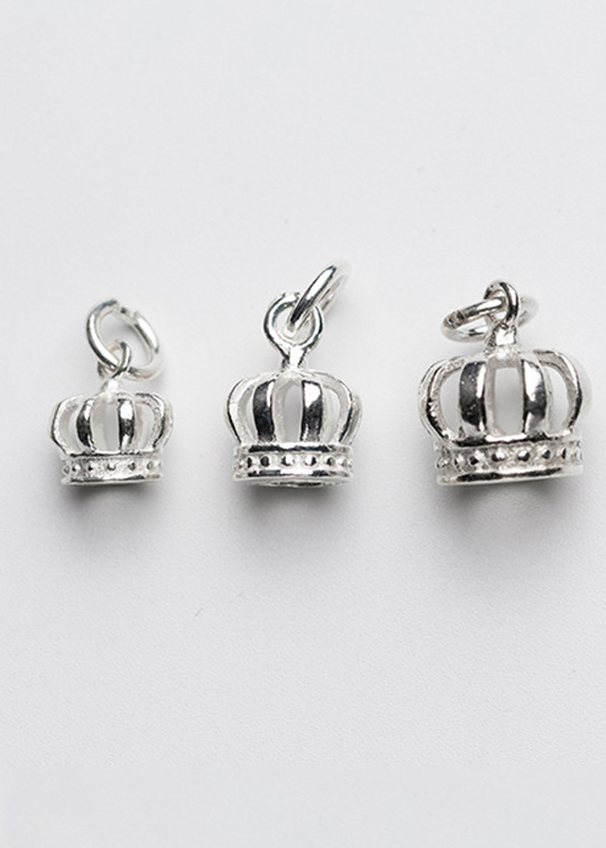 Combo 3 cái charm bạc trắng vương miện mặt treo - Ngọc Quý Gemstones