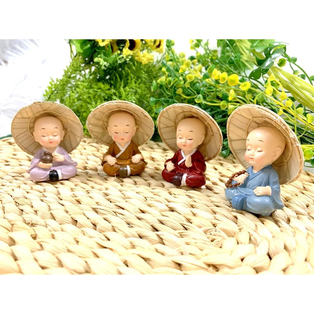 Bộ 4 tượng chú tiểu tịnh tâm thiền định đội nón lá