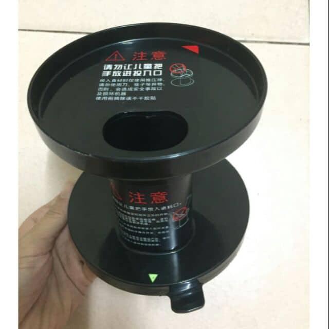Khay nạp nhiên liệu máy ép chậm SAVTM