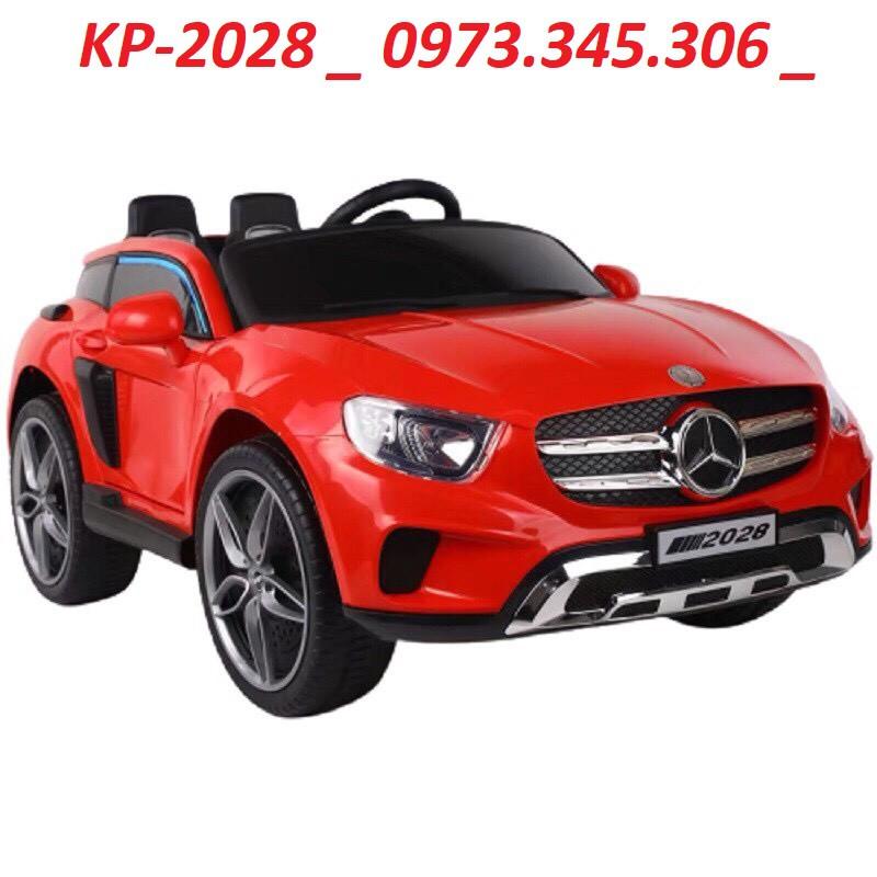 Ô tô xe điện trẻ em BABY KID MERCEDES KP-2028 đồ chơi vận động cho bé 2 chỗ 4 động cơ (Đỏ-Trắng)