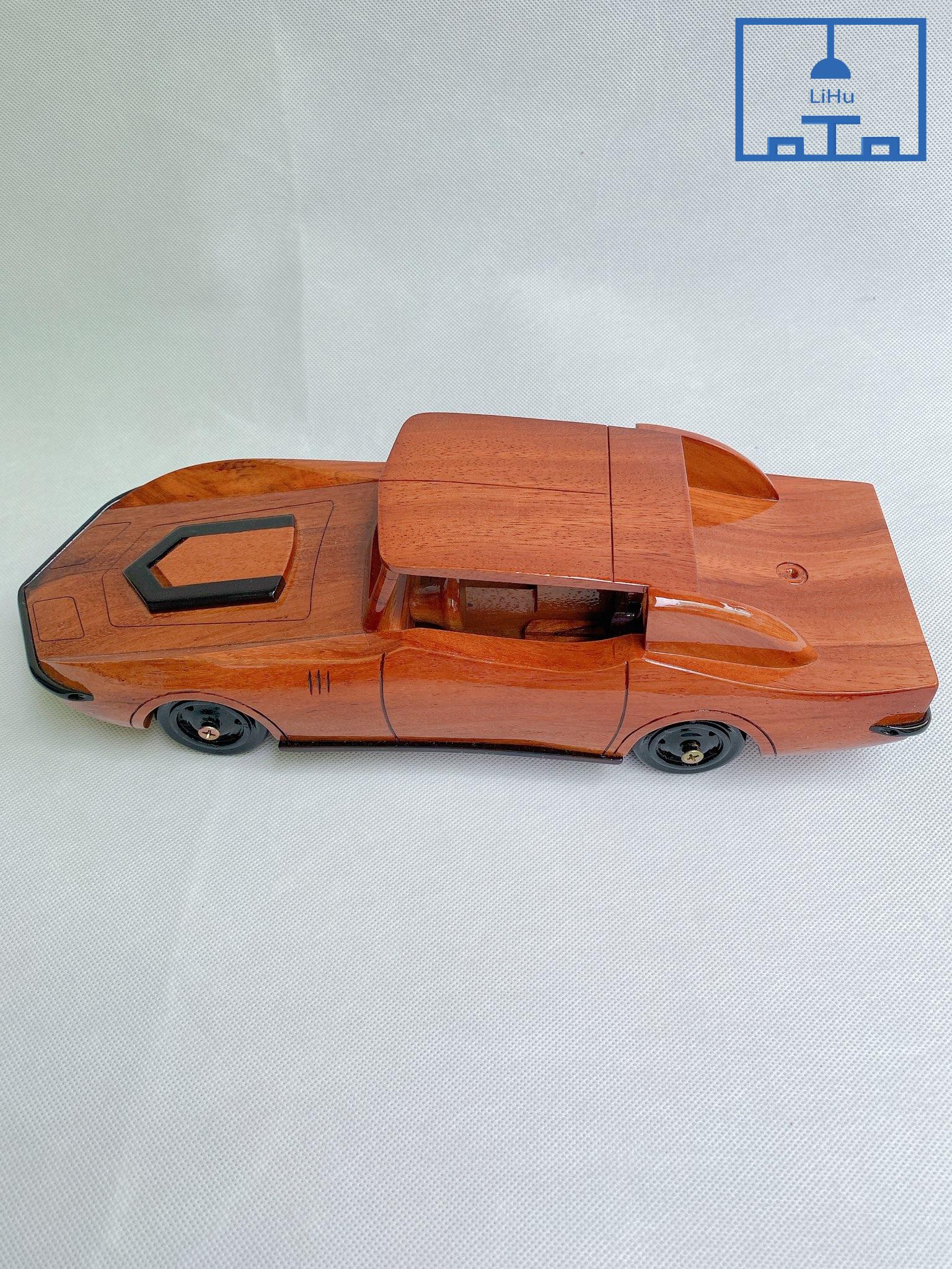 Xe ô tô 1970 CORVETTE làm bằng gỗ nguyên chất - Size 32x12x10cm