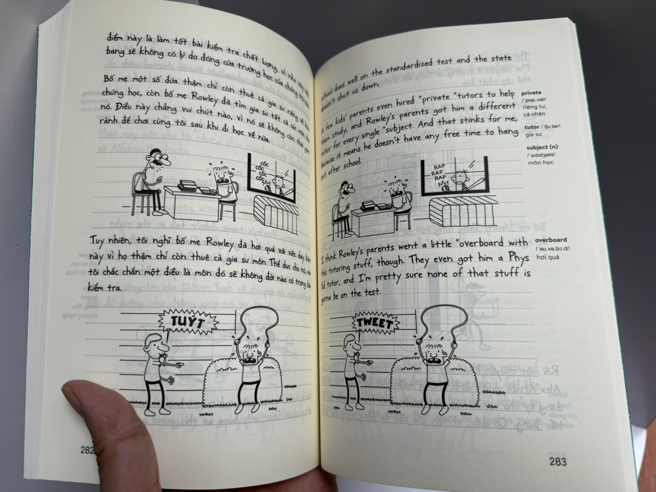 NHẬT KÝ CHÚ BÉ NHÚT NHÁT – OUT TRÌNH - Tiểu thuyết hay nhất thế giới về tuổi thơ suốt 01 năm - #1 Newyork Time Best Seller – Hà Giang Books