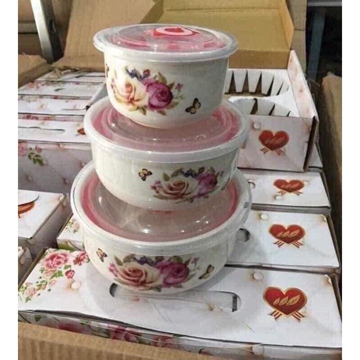 Bộ 3 bát sứ có nắp hút chân không cao cấp bền đẹp, làm bằng sứ với lớp men trắng đẹp