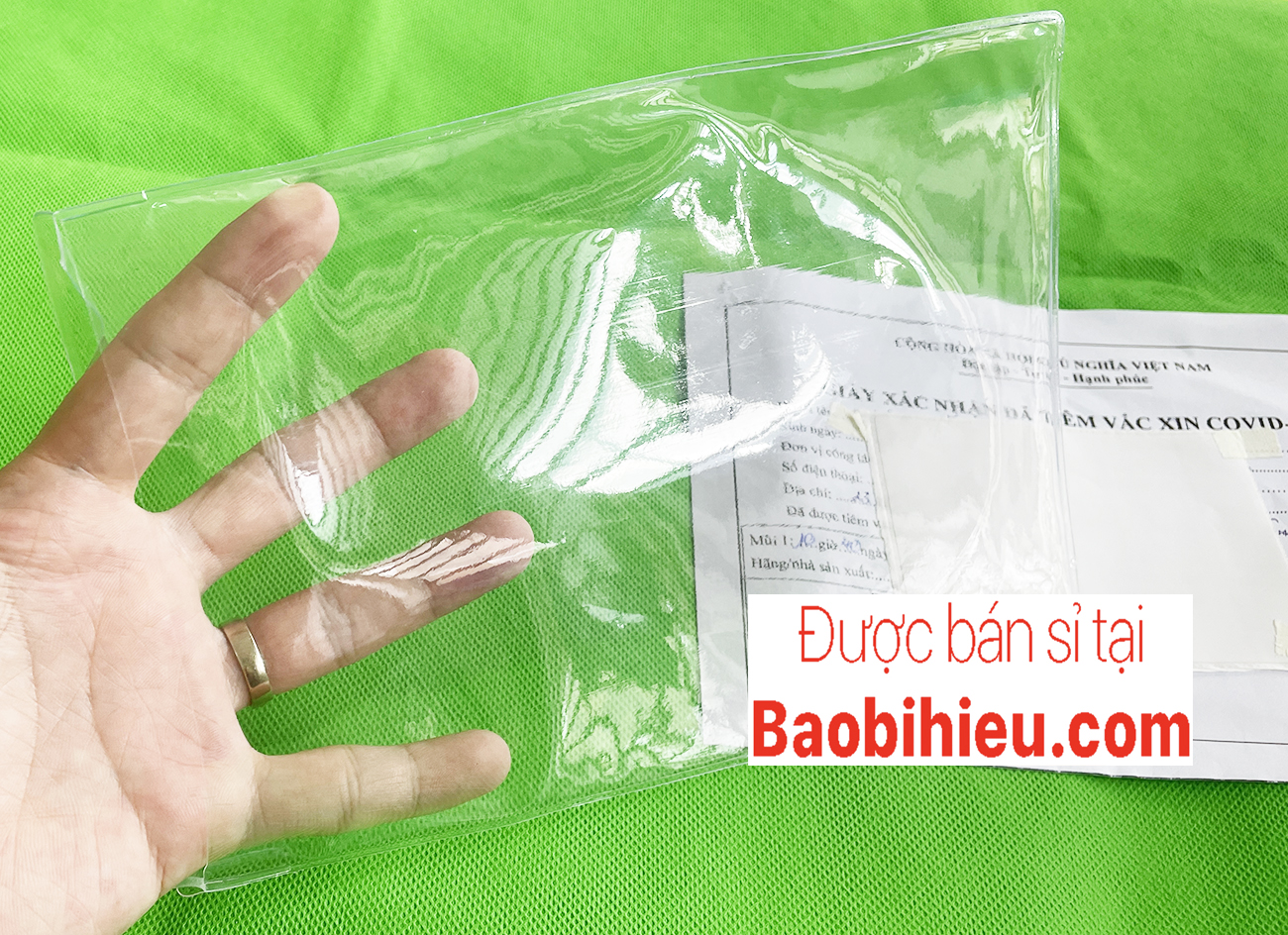 Túi đựng giấy tờ khổ A5 bằng nhựa dẻo PVC (sổ đăng kiểm, giấy chứng nhận tiêm vacxin, hoá đơn...) bamarau - Loại có nắp đậy