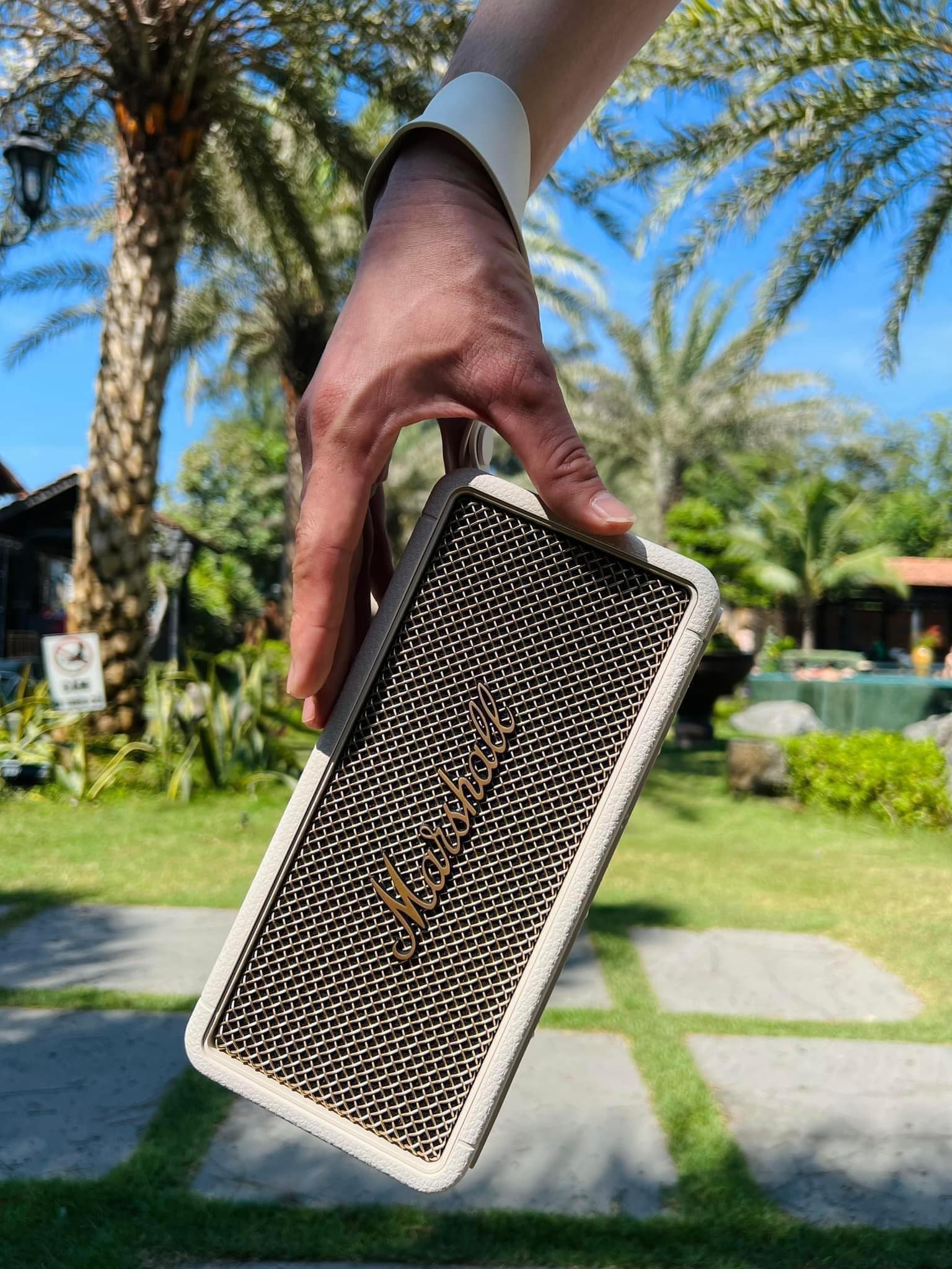 LOA MIDDLETON hàng chính hãng