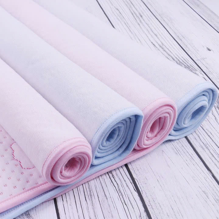 Tấm lót chống thấm cho bé 4 lớp thoáng khí, miếng lót chống thấm nằm trực tiếp, miếng lót em bé sơ sinh (Họa tiết ngẫu nhiên) - Henrysa