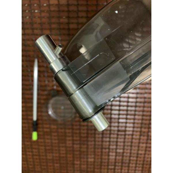 Bát đựng mồi 3 tầng gắn thùng và ghế