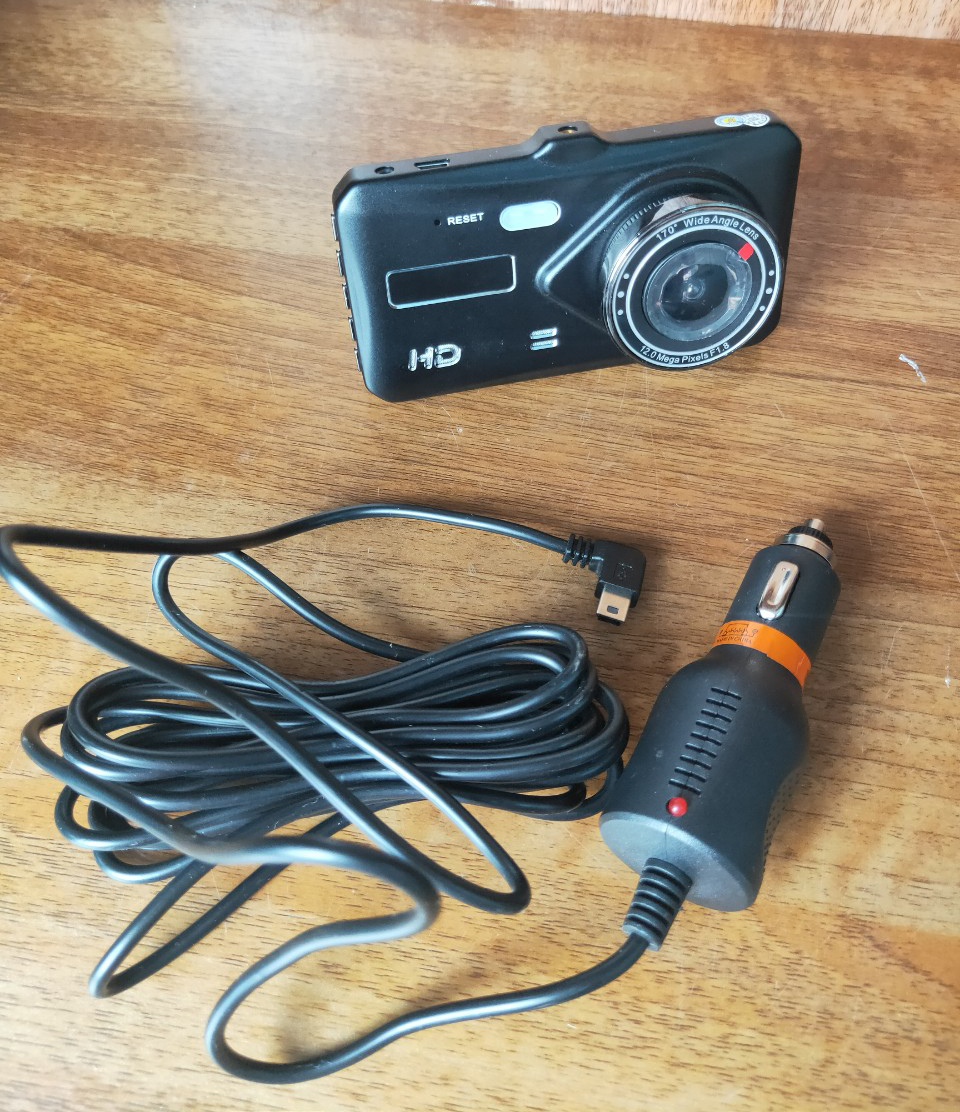 Camera Hành Trình Ô tô Trước và Sau Dual Lens A10 Full HD 12V-24V cắm tẩu - Tích Hợp Màn Hình chạm Cảm Ứng