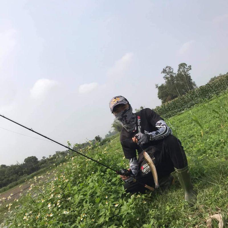 Combo mũ câu cá ,găng tay