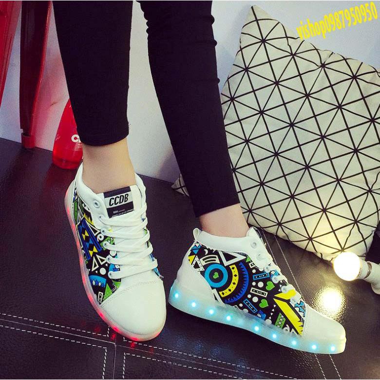 Giày phát sáng cao cổ họa tiết phát sáng 7 màu 11 chế độ cực đẹp (có video