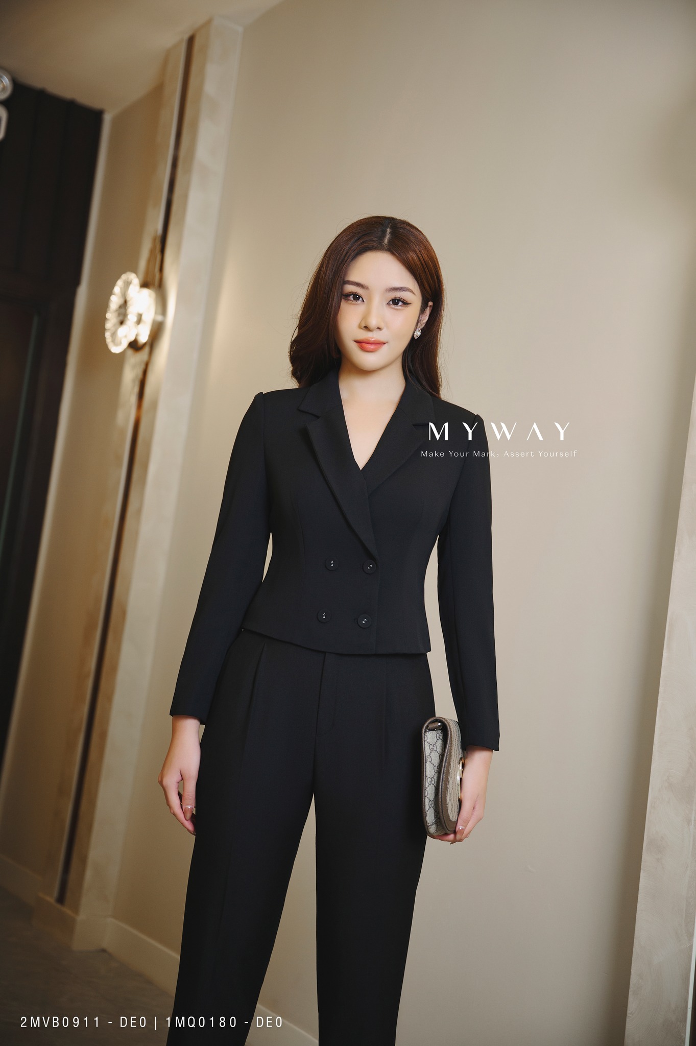 Set Vest Nữ Công Sở Đen Dáng Ngắn Sang Trọng MY WAY 2MVB0911 1MQ0180 - DE0