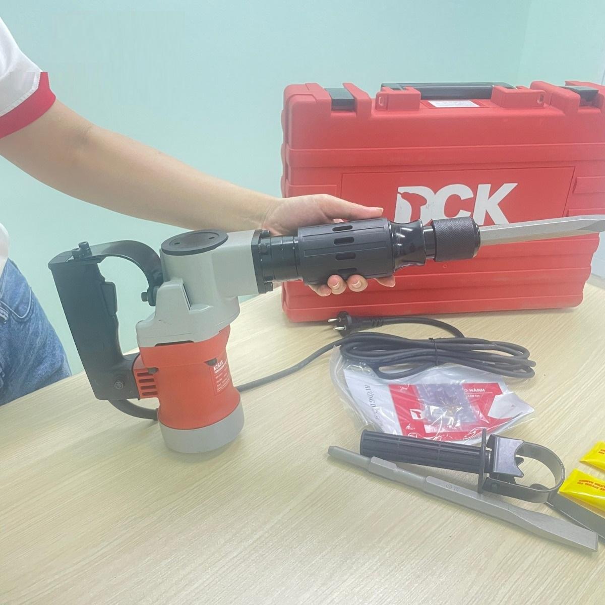 MÁY ĐỤC 1050W 17mm DCK KZG6S - HÀNG CHÍNH HÃNG