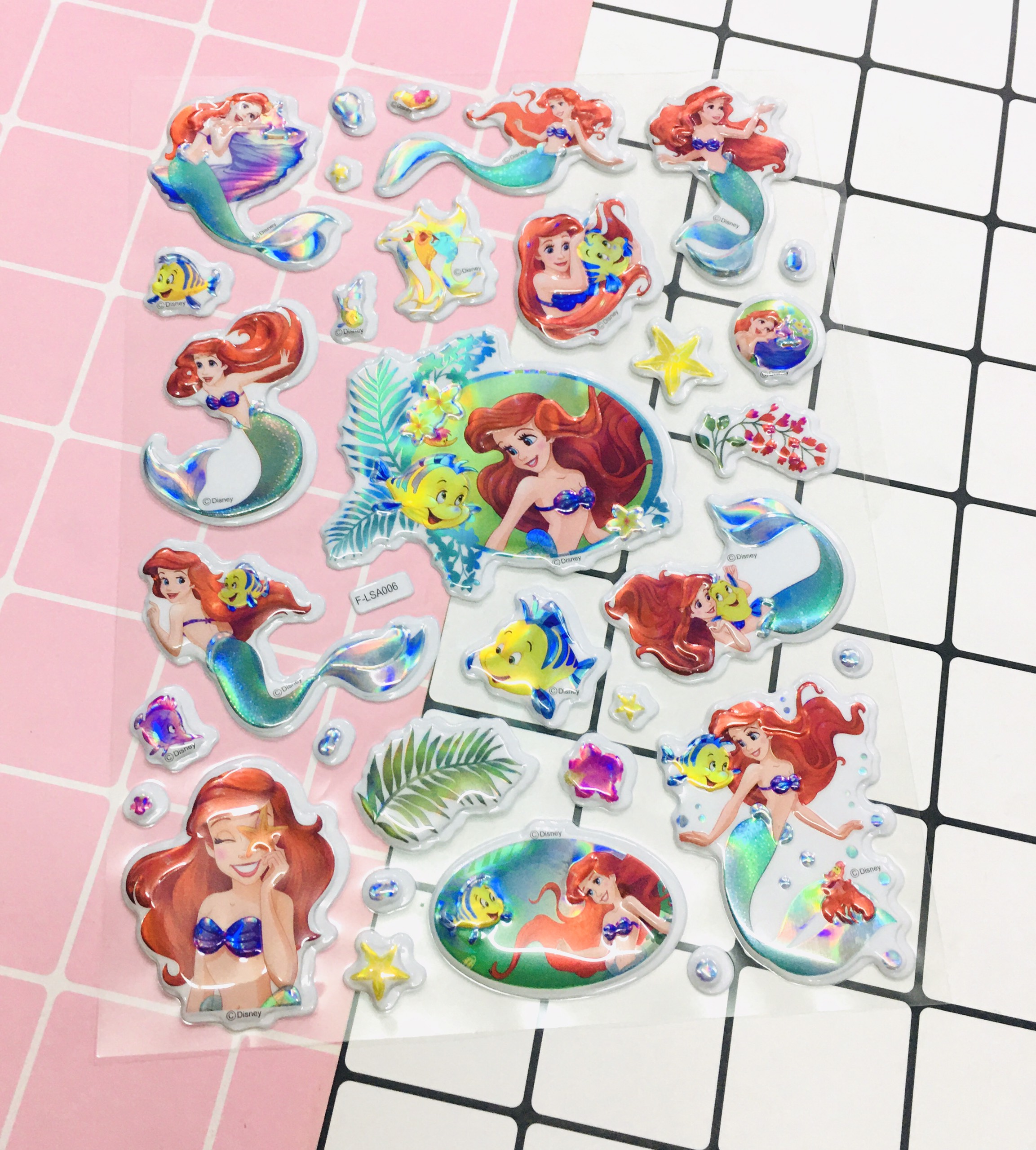 Hình Dán nàng Tiên Cá sticker Nổi 3D set 2 bảng ( 50 miếng ảnh )