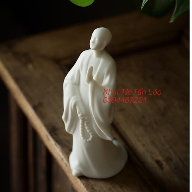 Hình ảnh Tượng Thiền sư an nhiên gốm sứ trắng có đèn