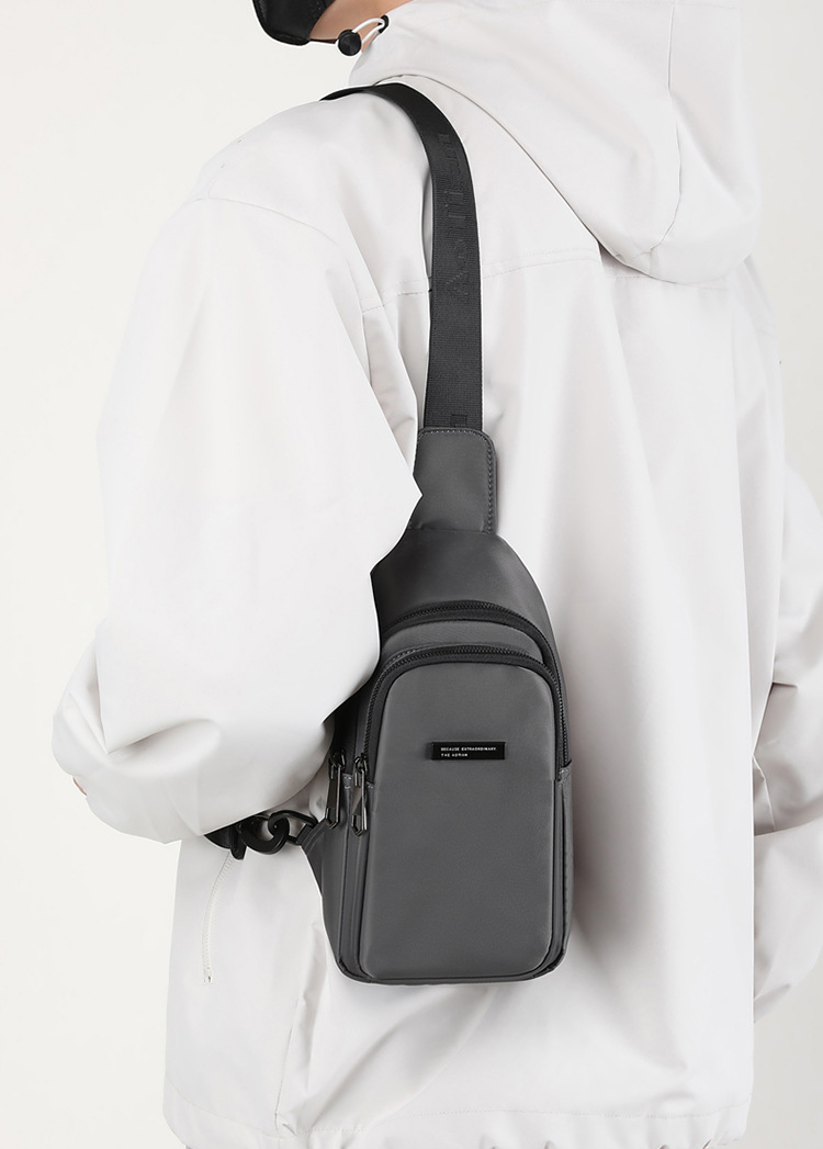 Túi đeo chéo nam phong cách mới  - BEE GEE DCN9259A