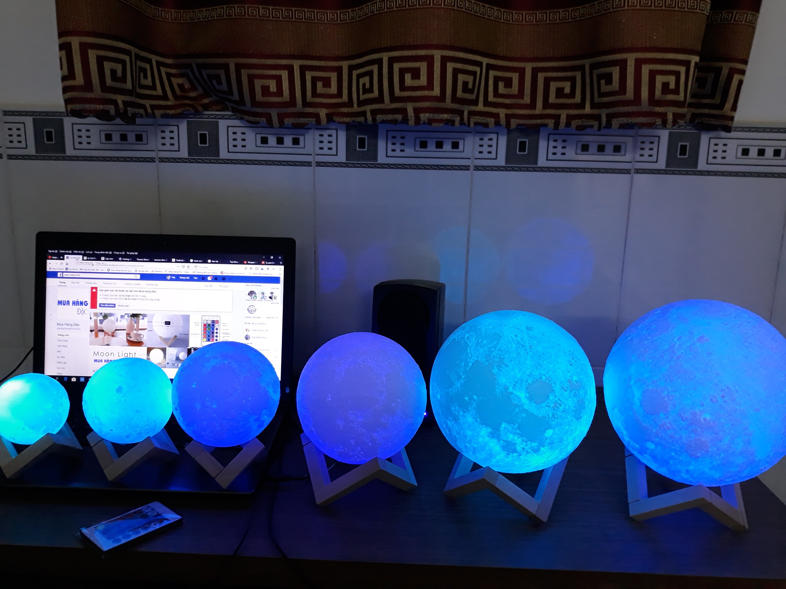 Đèn ngủ mặt trăng moon light 3d 16 màu điều khiển từ xa