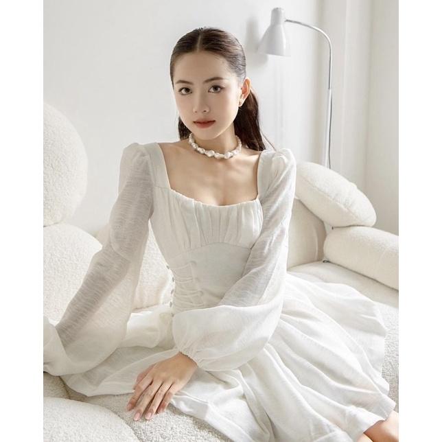 ĐẦM TRẮNG CỔ VUÔNG XOÈ ĐAN DÂY EO