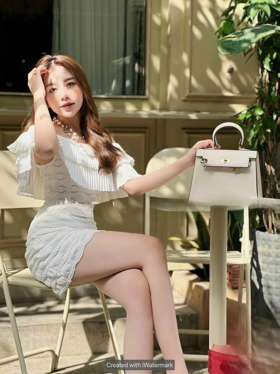 ĐẦM XỐP PHỒNG CÚP NGỰC PHỐI BÈO DẬP LY 2 MÀU Y HÌNH