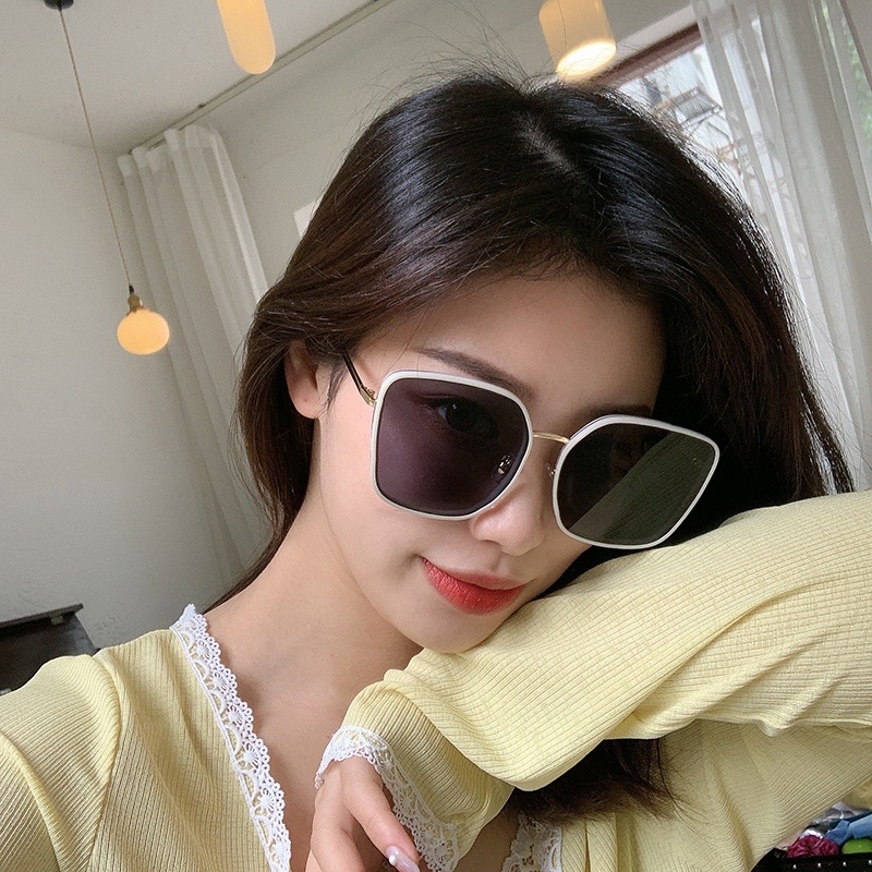 Kính nữ thời trang - kính râm nữ hàn quốc