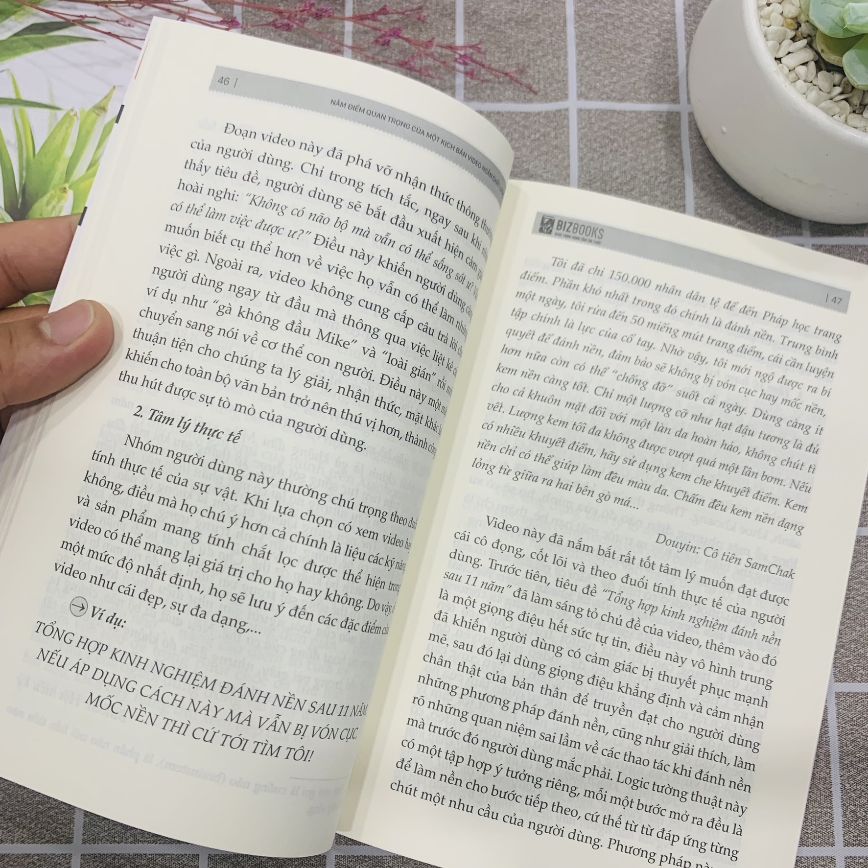 Bộ 3 Cuốn Sách Xây Dựng Thương Hiệu Cá Nhân Trên Các Nền Tảng Mạng Xã Hội: Kiếm Tiền Bằng Giọng Nói, Short Videos: Kịch Bản Hay, Triệu Views Tới Tay Và Định Vị Thương Hiệu Cá Nhân - Từ Người Bình Thường Trở Thành Influencer