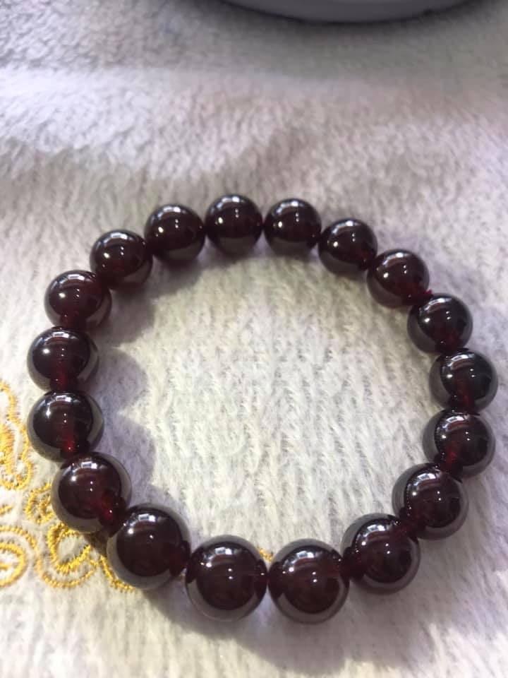 Vòng tay phong thủy đá Granet Size Vòng 11mm Màu đỏ Đậm tự nhiên bóng đẹp sang Hợp Nữ mệnh Hoả Thổ ạ