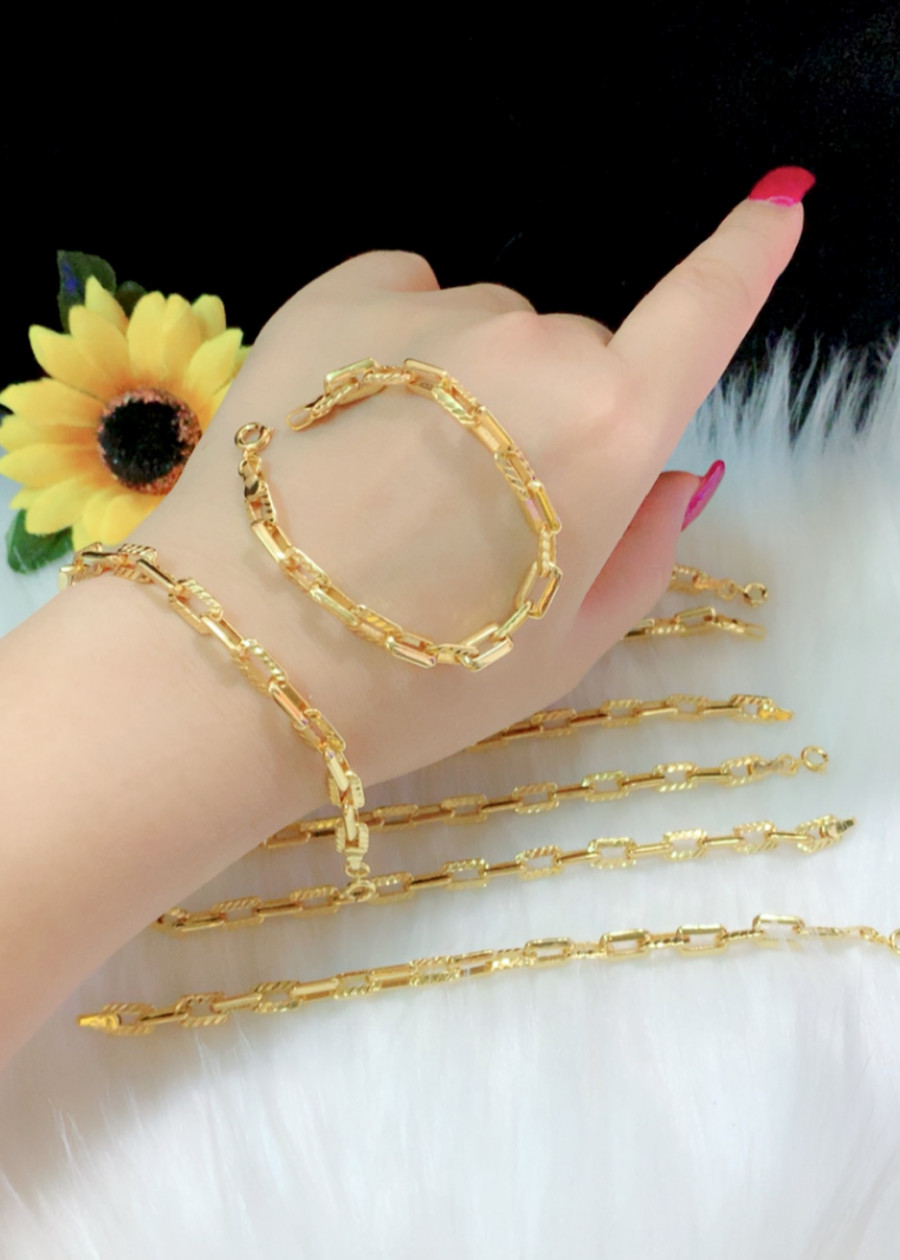 Lắc tay nữ xích vuông dát vàng 18k