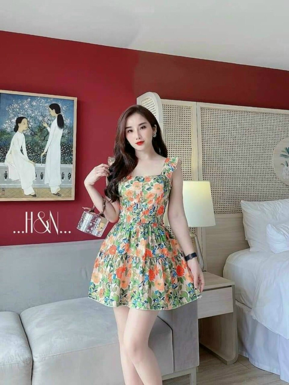 Đầm lụa hoa nút cài sang trọng