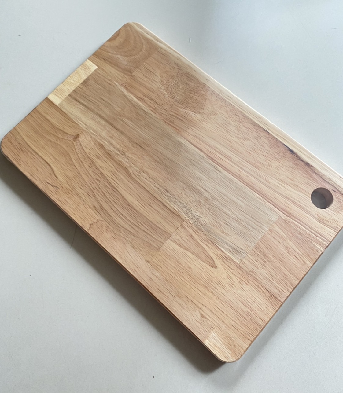 Thớt gỗ cao cấp có lỗ treo