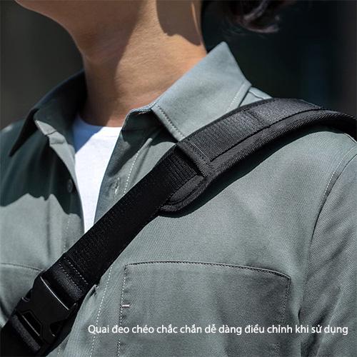 TÚI ĐEO VAI TOMTOC (USA) PREMIUM MESSENGER BAG COMMUTING &amp; TRAVEL 13/14/15/16-INCH chống nước - Hàng chính hãng