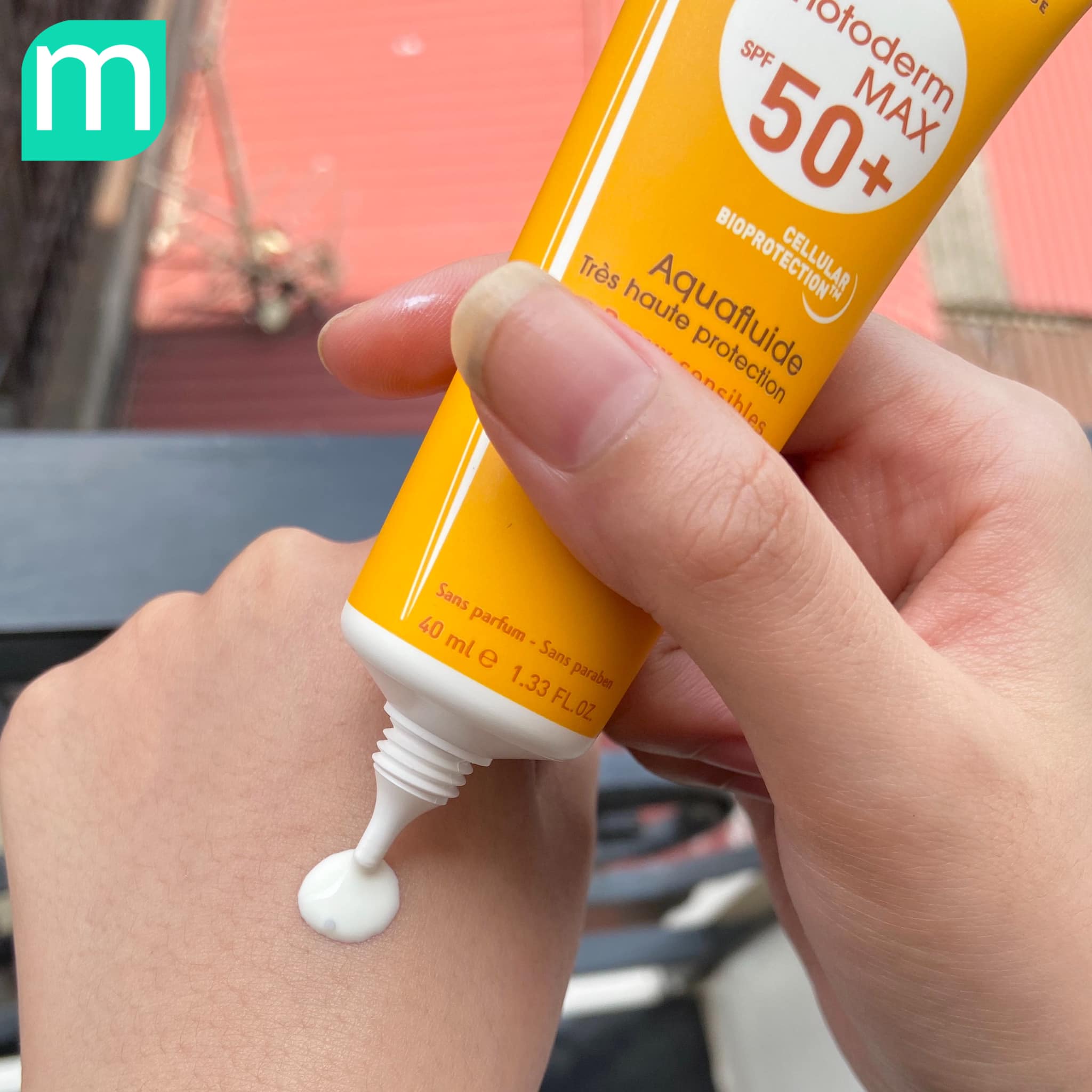 Kem Chống Nắng Bioderma Photoderm Max Aqua Fluide SPF 50+ 40ml