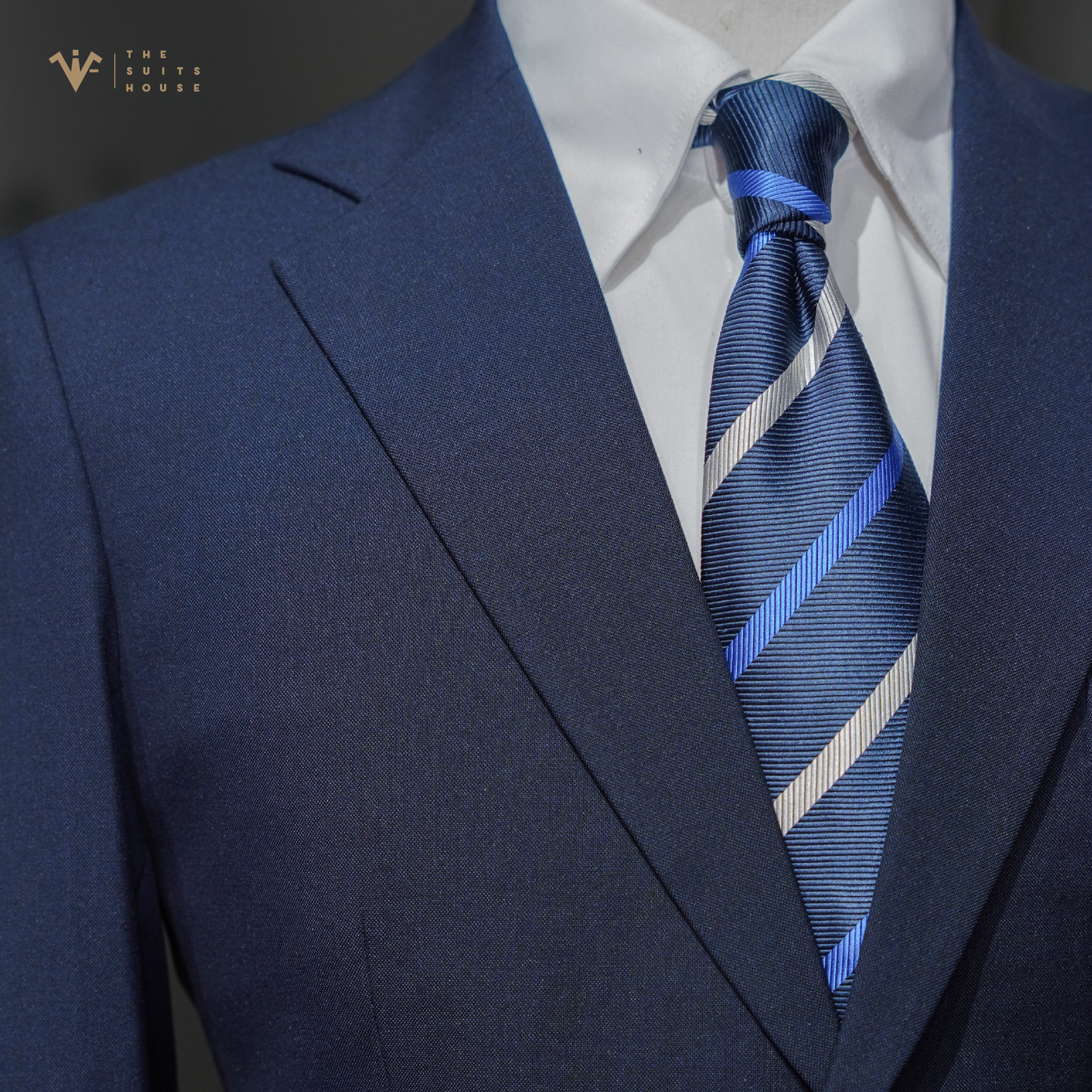 [CLASSY 1] Nguyên bộ suits 2 mảnh XANH 2 KHUY 3 TÚI, vải cashmere, form chuẩn