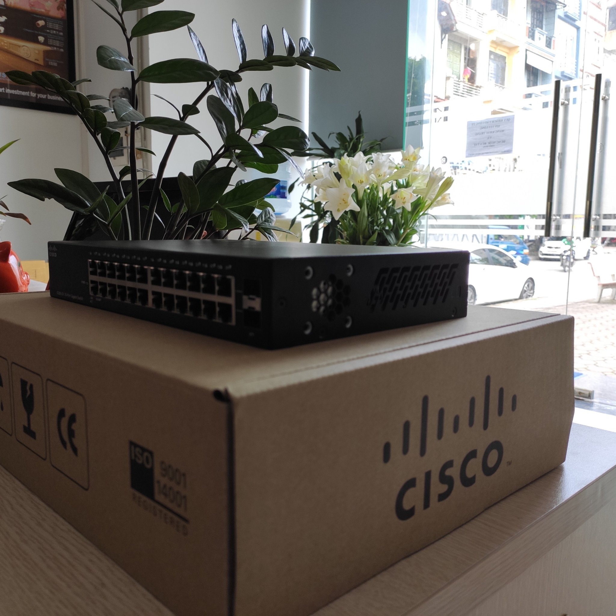 Switch Cisco Sg95-24 Compact 24 Port Gigabit - Hàng Chính Hãng