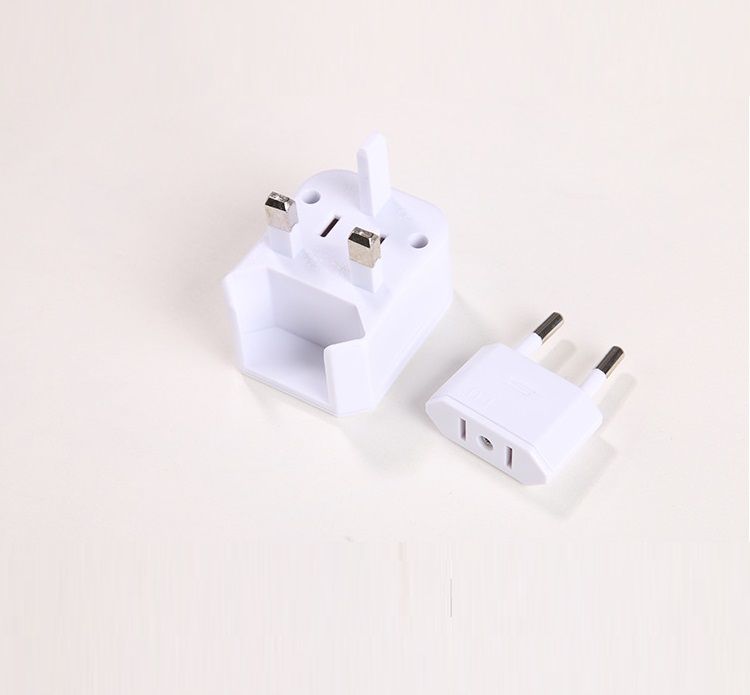 Ổ cắm điện quốc tế đa năng V1