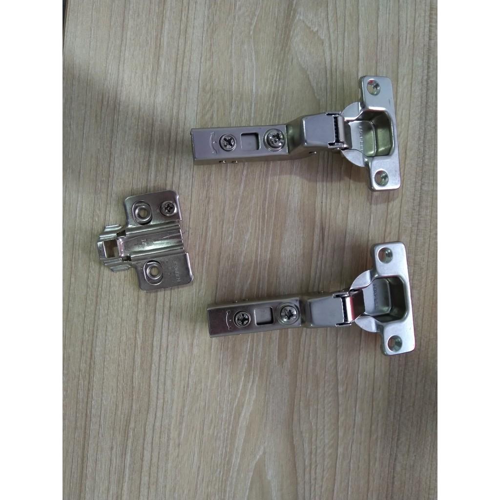 Bản lề giảm chấn Hafele thẳng/ cong ít/ cong nhiều có đế